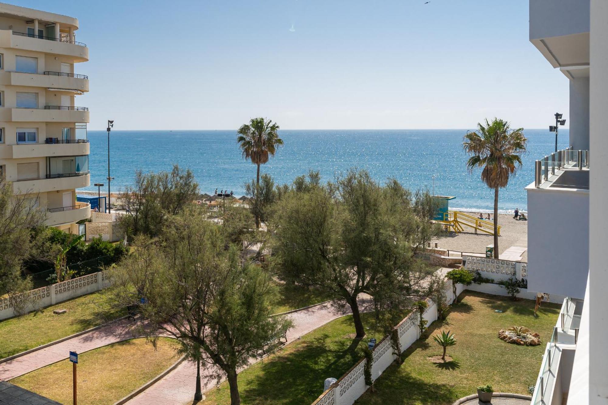Blonzu Dominicana Fuengirola Eksteriør billede