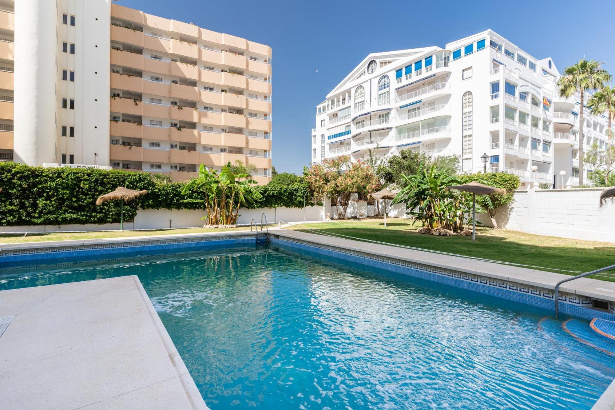 Blonzu Dominicana Fuengirola Eksteriør billede